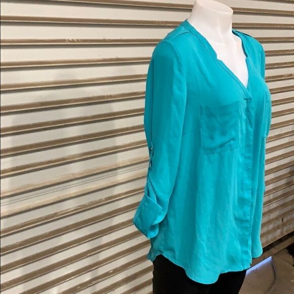 Metaphor teal/blue top size Large - Picture 7 of 7